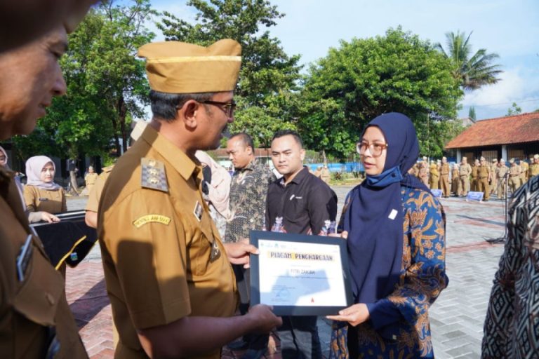 Wakil Bupati Garut Hadiri Acara Pengusaha Lokal, Masyarakat Menabung Perkuat Ekonomi Daerah